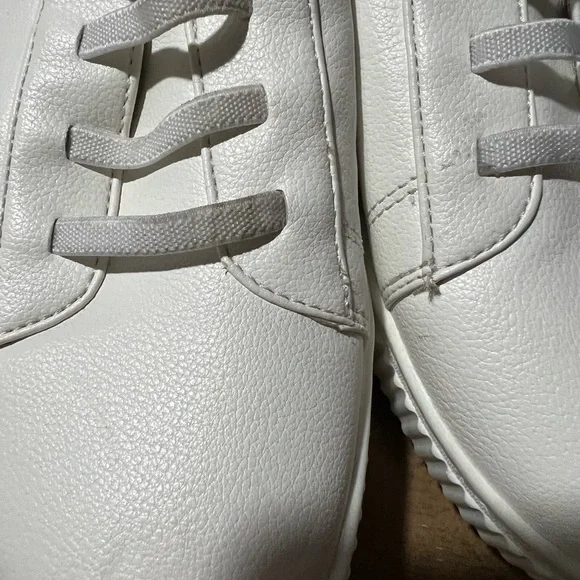 Soul Naturalizer White Sneakers - Picture 5 of 7